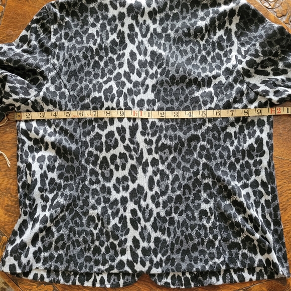 Chico's Animal Print Leopard Full Zip Bomber Jacket Coat - Picture 8 of 10